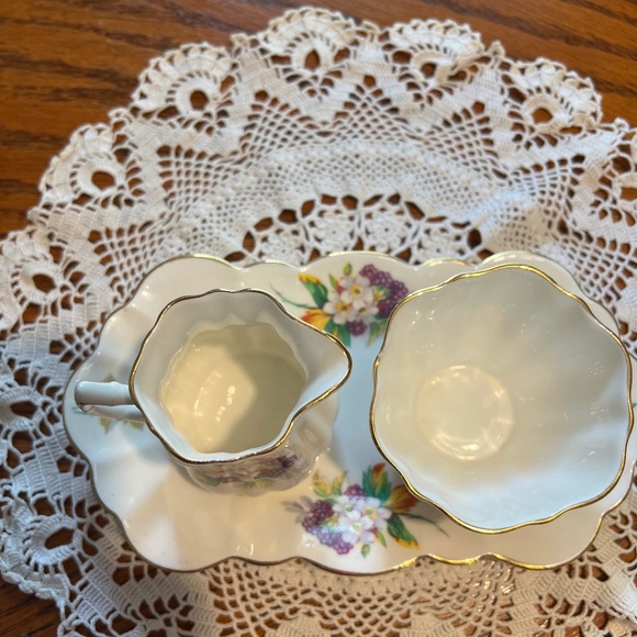 Vintage Old Royal English bone china set - Picture 6 of 10